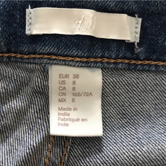 🔥BOGO under $20🔥 H&M high waisted jean shorts - Picture 3 of 3